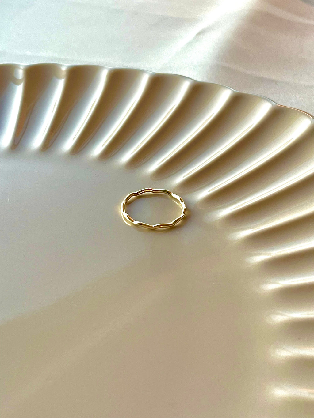 groove ring | gold
