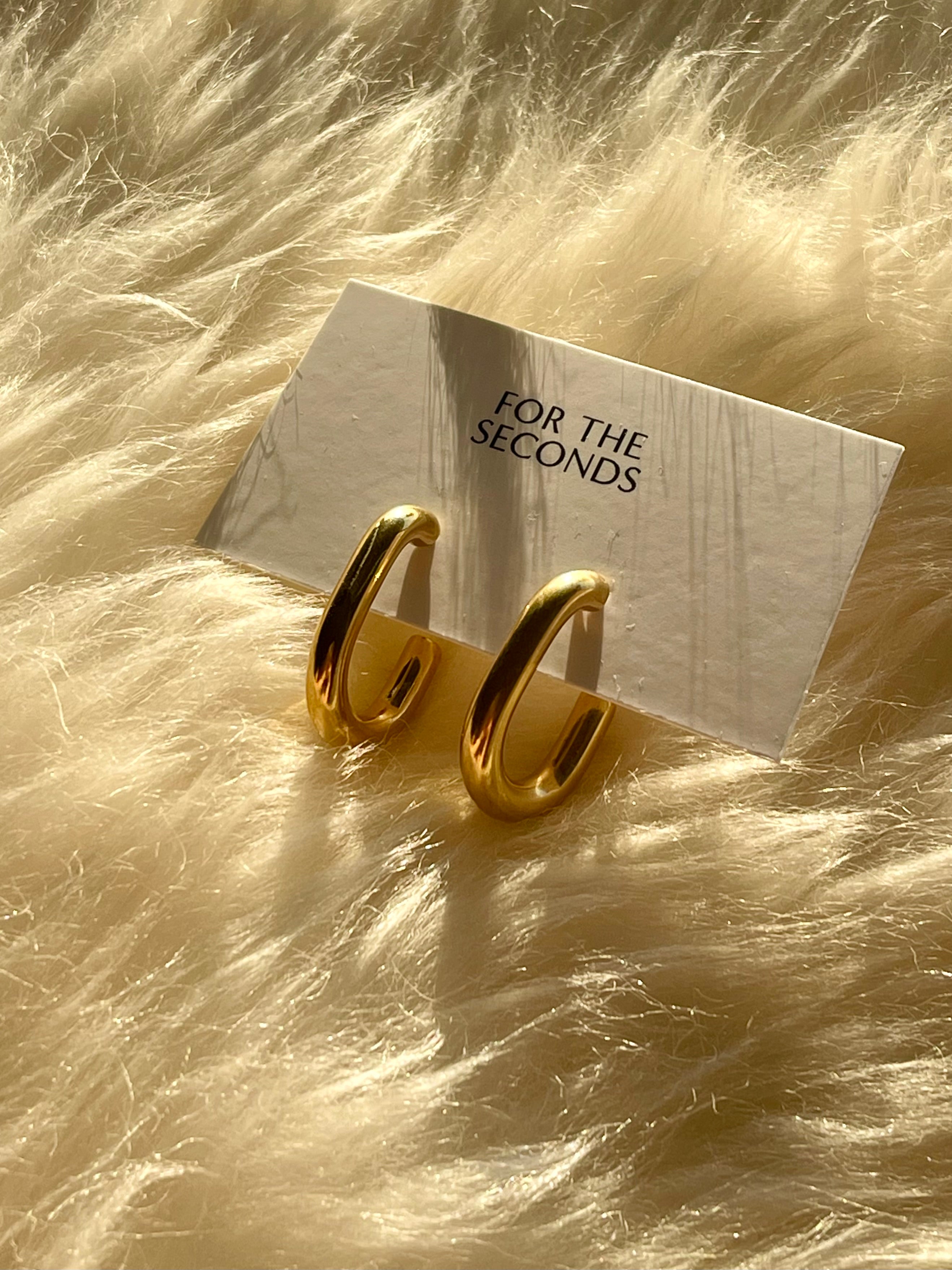 auri hoops | gold