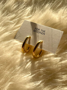 auri hoops | gold