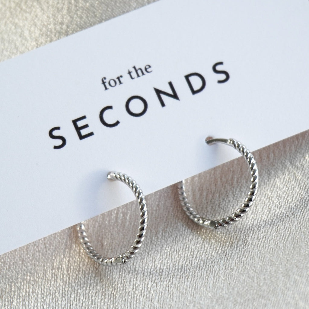 sara hoop earrings