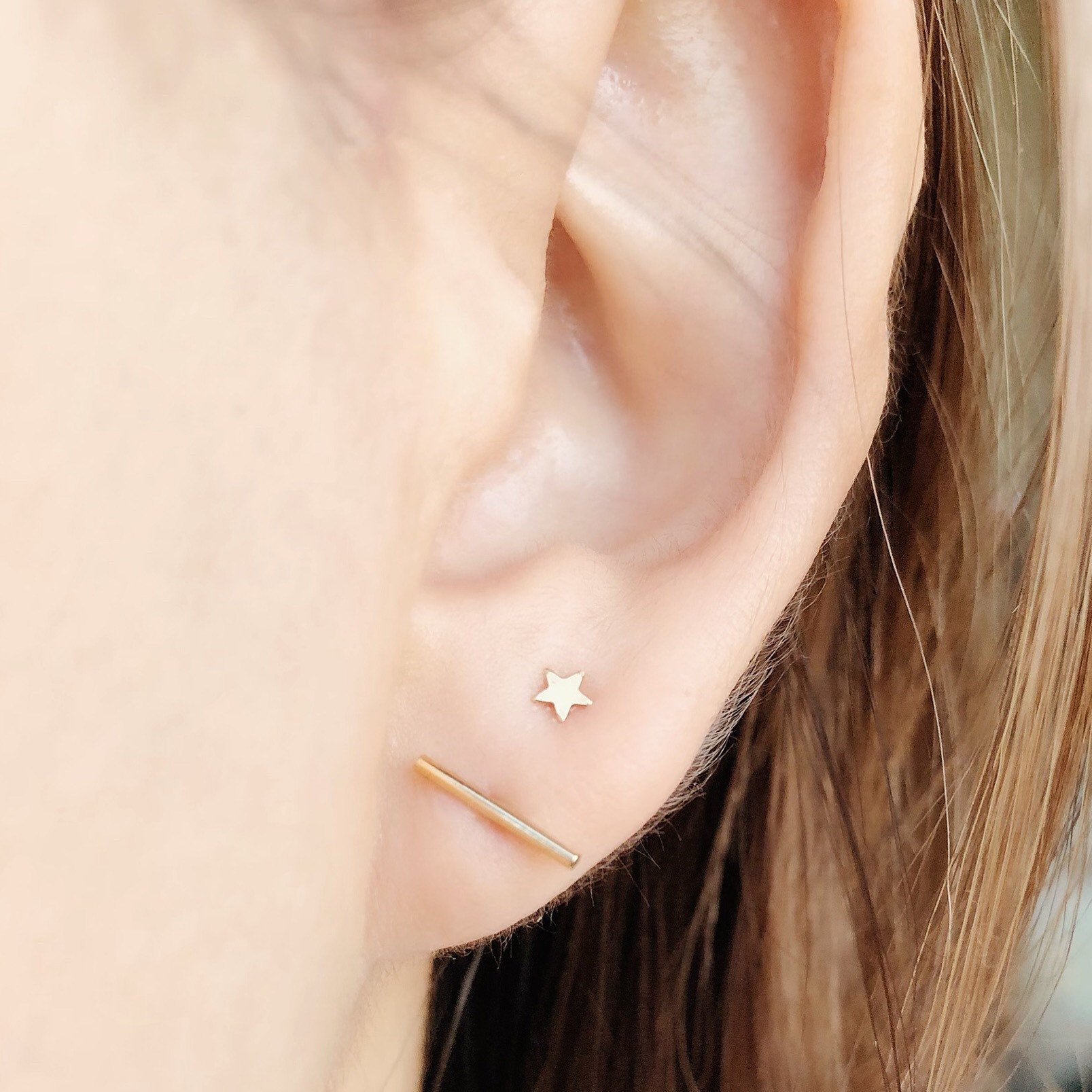 bar earring | gold
