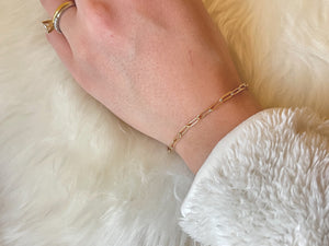 clip bracelet | gold