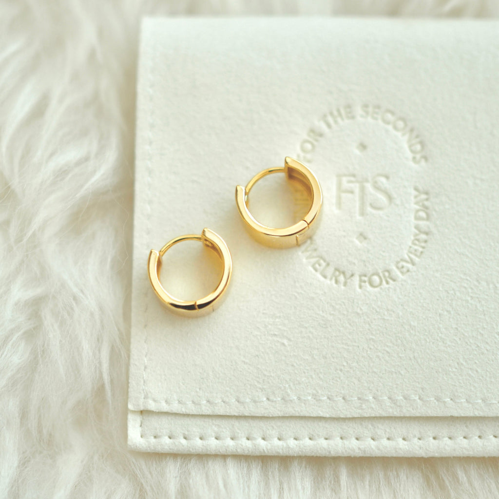 rane earrings | gold