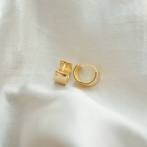 rane earrings | gold